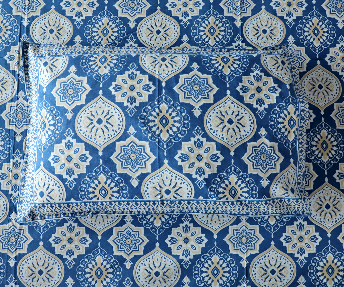 ARUSHII Double bedsheet in cotton – Indiglobal-Everyday bedsheet