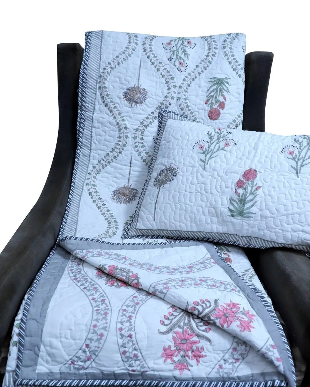 ARUSHII Premium quilted reversible bedcover in fine mulmul cotton – Baori- Handblocked by artisans