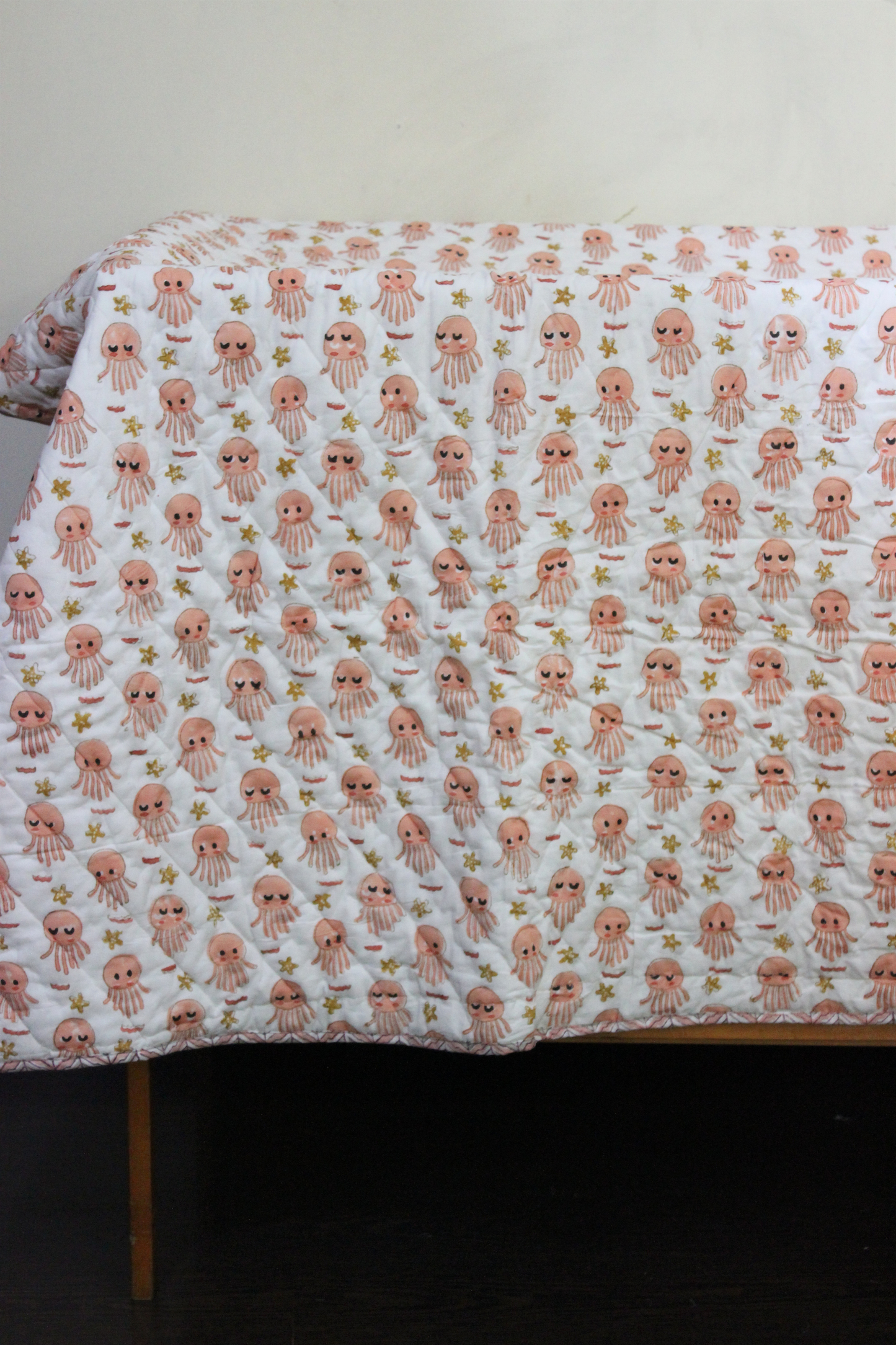 ARUSHII Cotton Reversible Kids Razai/ Quilt – OCTOPUS– Handblocked by artisans