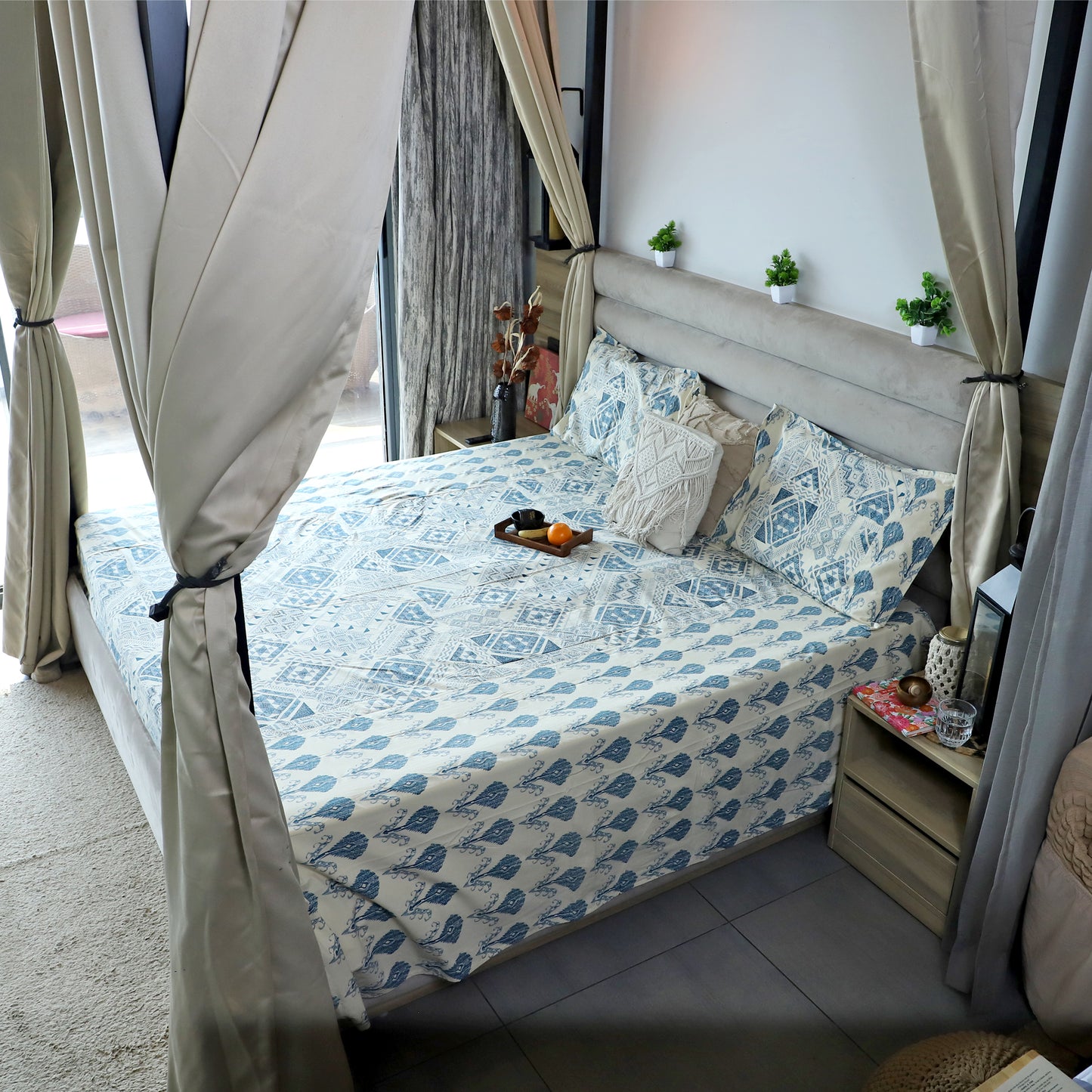 ARUSHII Double bedsheet in cotton – Indigo- bedsheet