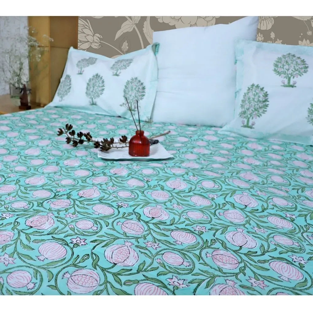 ARUSHII Double bedsheet in Percale cotton – florescence – Handblocked by artisans