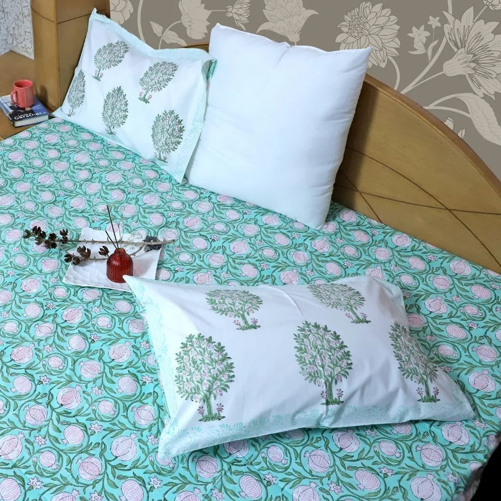 ARUSHII Double bedsheet in Percale cotton – florescence – Handblocked by artisans