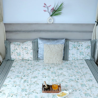 ARUSHII Double bedsheet in cotton – Beige floral