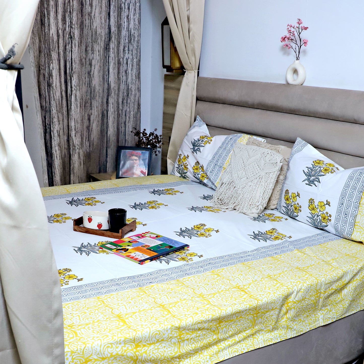 ARUSHII Double bedsheet in percale cotton – Sunshine- Handblocked by artisans