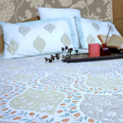 ARUSHII Double bedsheet in percale cotton – Jaal- Handblocked by artisans