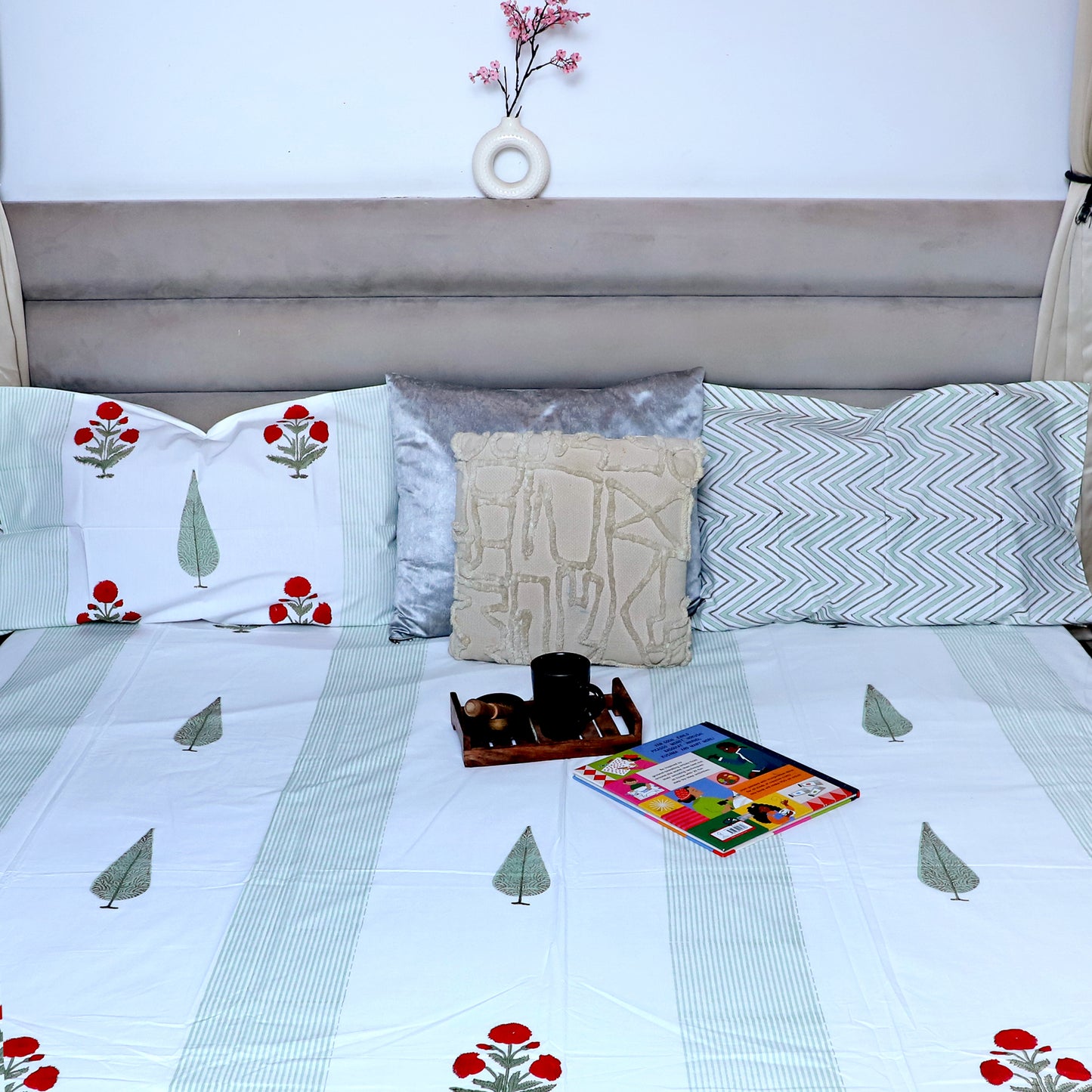 ARUSHII Double bedsheet in Percale cotton – Rajputana – Handblocked by artisans