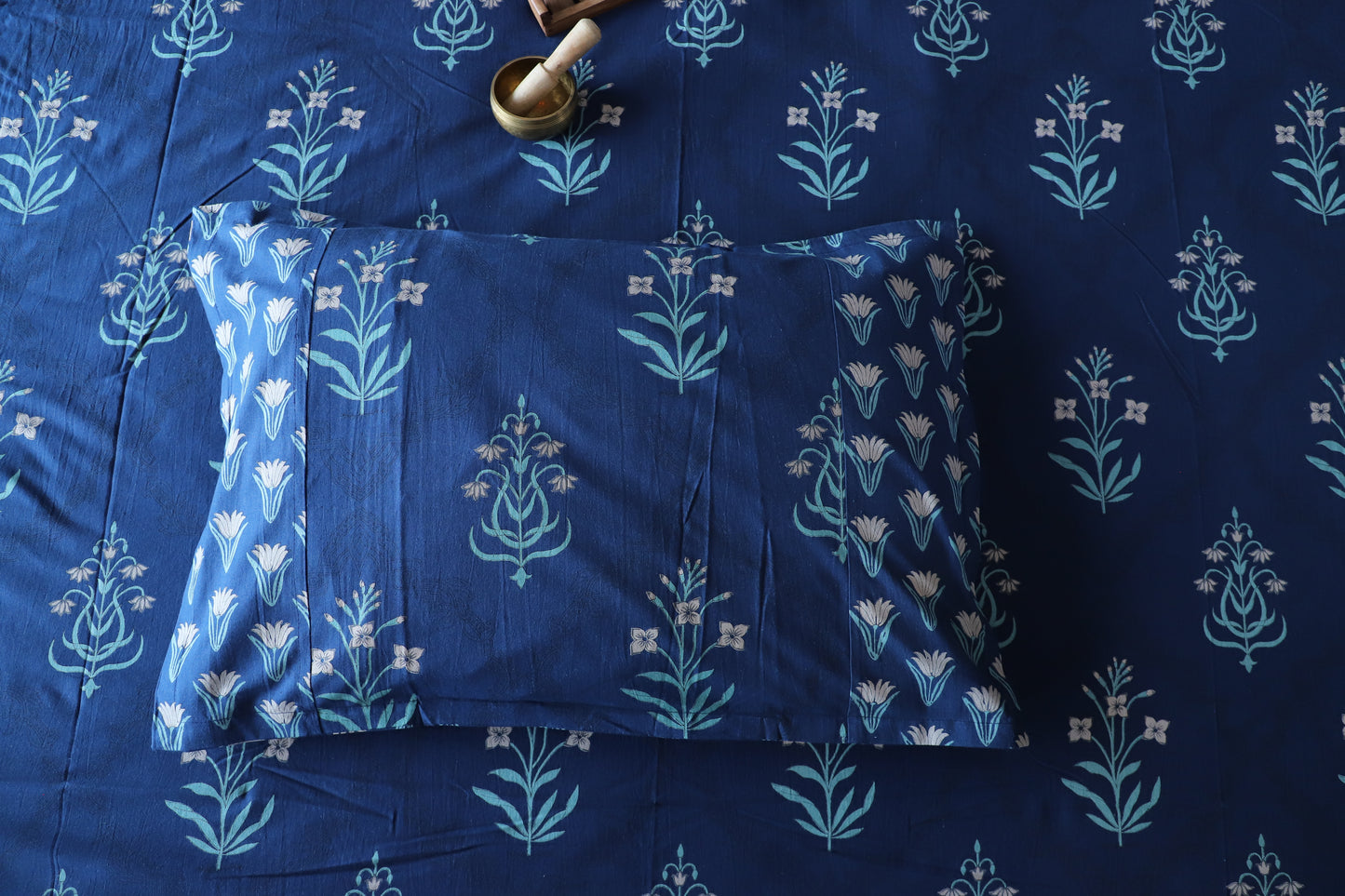 ARUSHII Double bedsheet in cotton –Navy Indi Chandelier- bedsheet