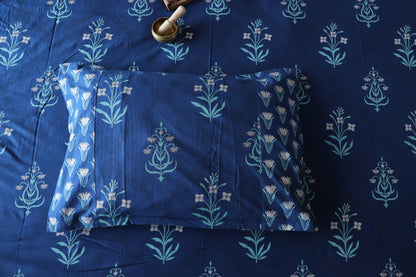 ARUSHII Double bedsheet in cotton –Navy Indi Chandelier- bedsheet