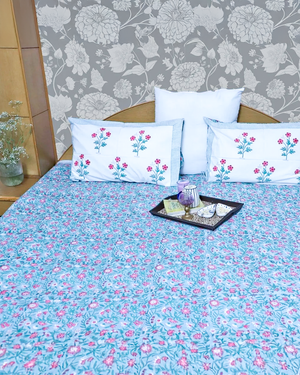ARUSHII Double bedsheet in percale cotton – waterfall- Handblocked by artisans