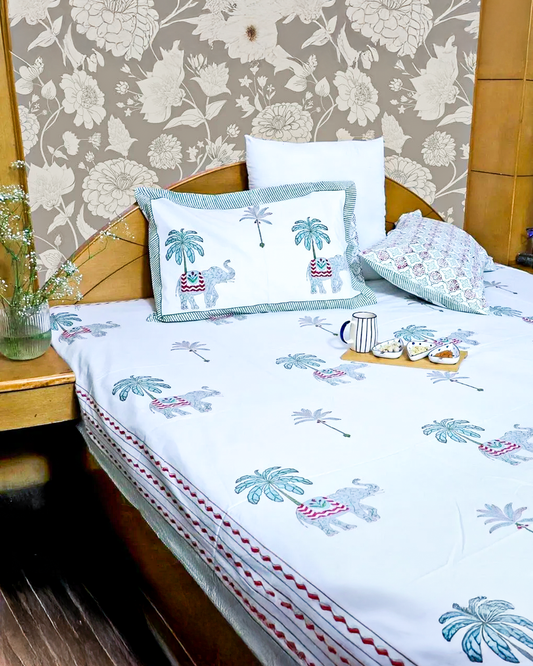 ARUSHII Double bedsheet in percale cotton – Royalty – Handblocked by artisans