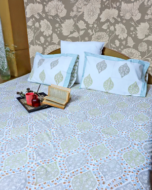 ARUSHII Double bedsheet in percale cotton – Jaal- Handblocked by artisans