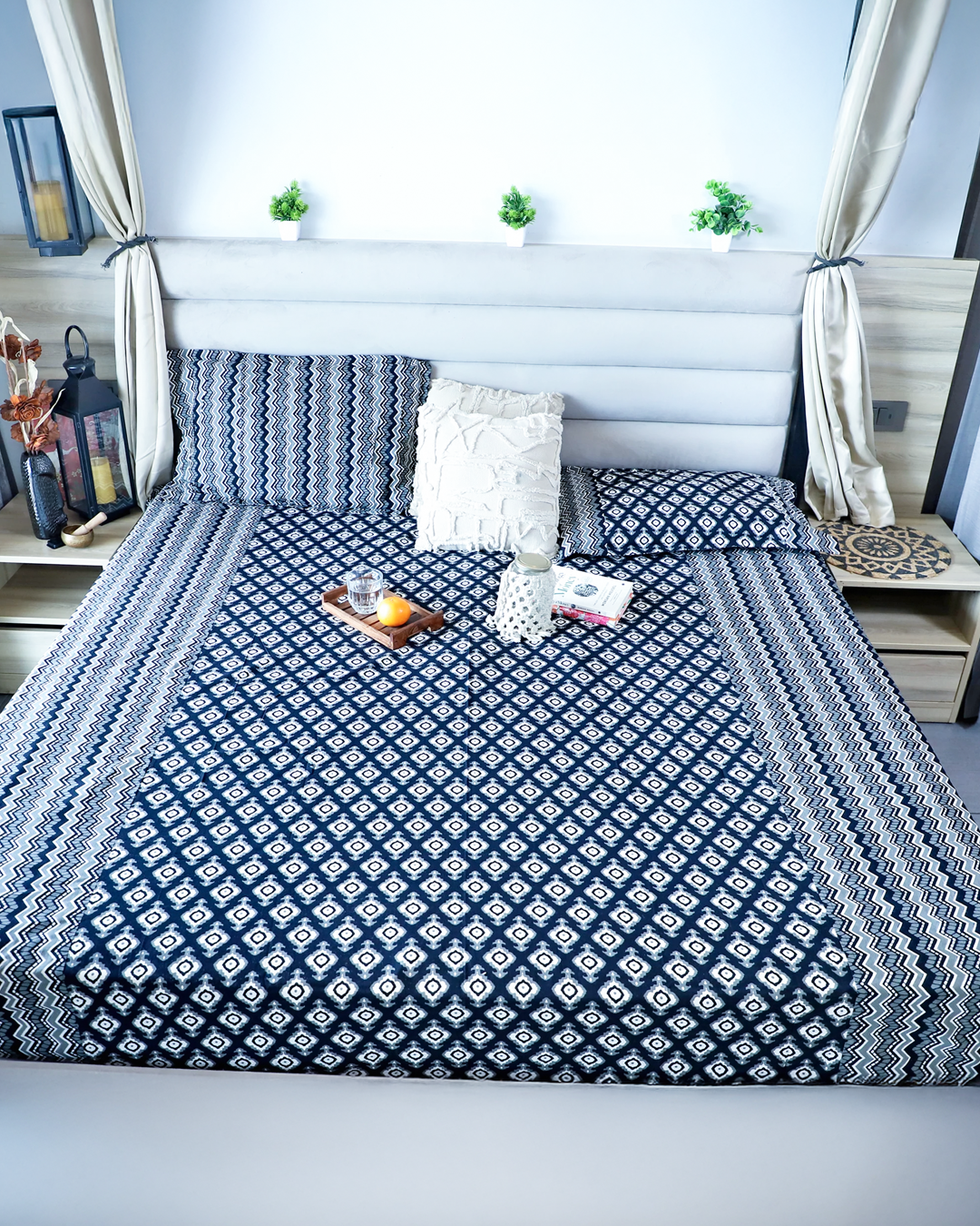 ARUSHII Double bedsheet in cotton – black barfi-bedsheet
